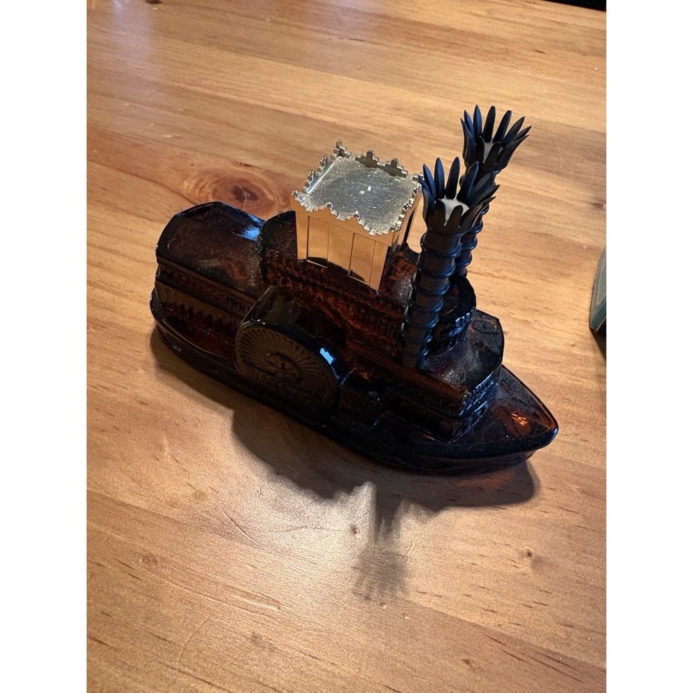 Avon Side Wheeler Tai Winds After Shave Boat Glass Bottle w/ Box - Picture 3 of 3